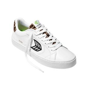 NIB Cariuma Salvas White Smooth Leather/Leopard Sneaker - Women’s 10.5/Men’s 9